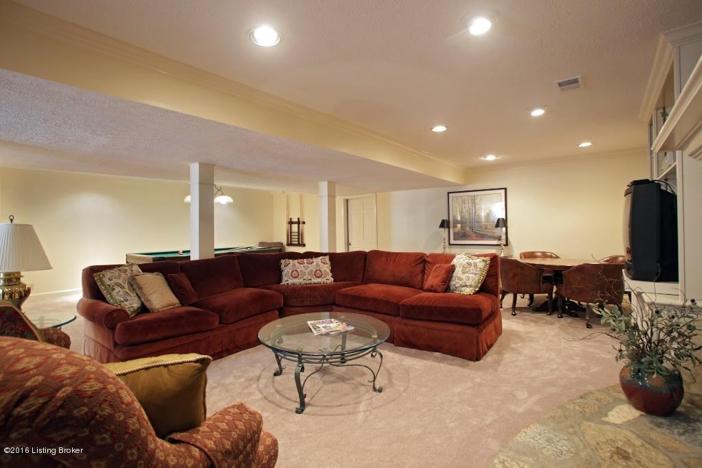 808 Rugby Place Louisville, KY 40222 - Photo 65 of 90 65