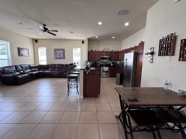 $3,500 | 9165 Southwest 170th Avenue, Miami, FL 33196