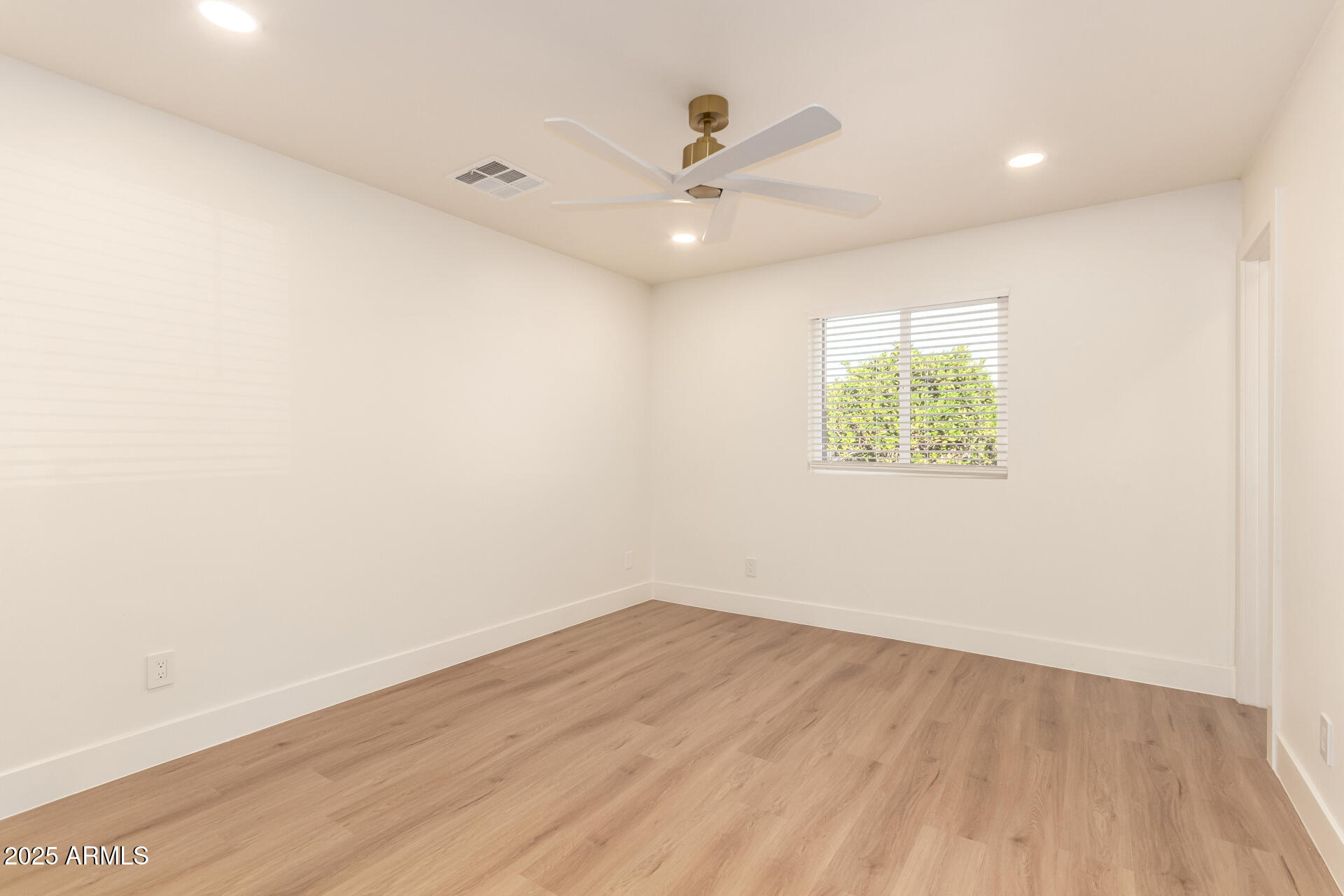 8357 East Monte Vista Road Scottsdale, AZ 85257 - Photo 20 of 44 15 - Monte Vista 8357