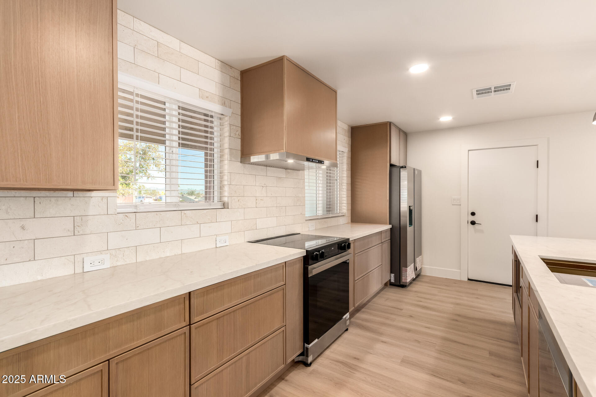 8357 East Monte Vista Road Scottsdale, AZ 85257 - Photo 3 of 44 13 - Monte Vista 8357