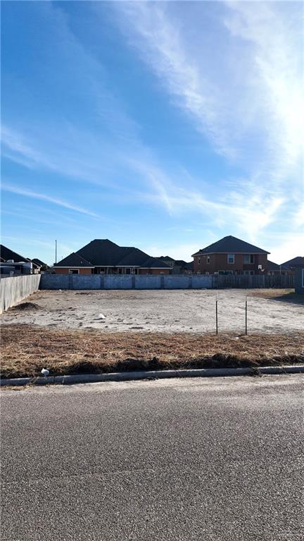 404 River Crest Street Rio Grande City, TX 78582 - Photo 4 of 7 a view of ocean and mountain
