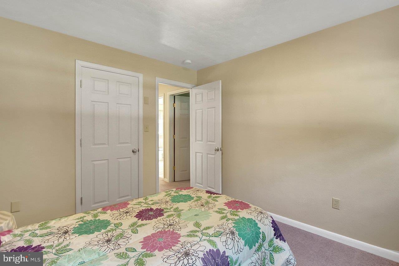 840 Locust Grove Road York, PA 17402 - Photo 14 of 22 Gallery Image 14