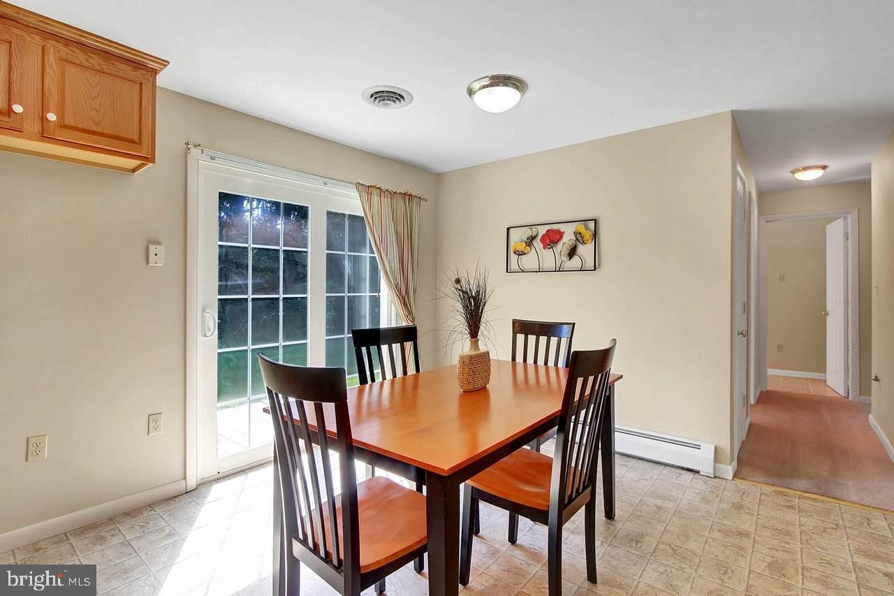840 Locust Grove Road York, PA 17402 - Photo 7 of 22 Gallery Image 7