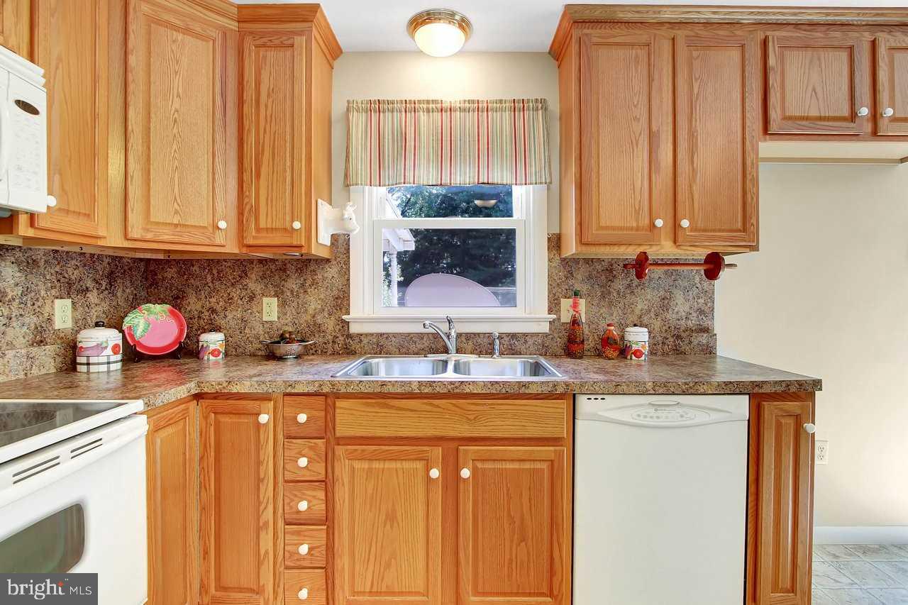 840 Locust Grove Road York, PA 17402 - Photo 10 of 22 Gallery Image 10