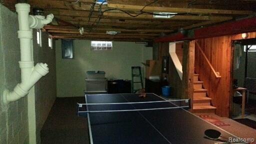 341 Dover Road Waterford, MI 48328 - Photo 3 of 4 3.jpg