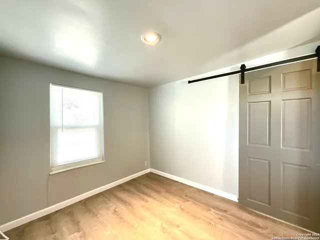 $999 | 1000 Kayton Avenue, San Antonio, TX 78210