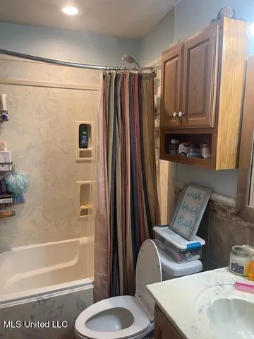 $100,000 | 100 Renshaw Road, Yazoo City, MS 39194