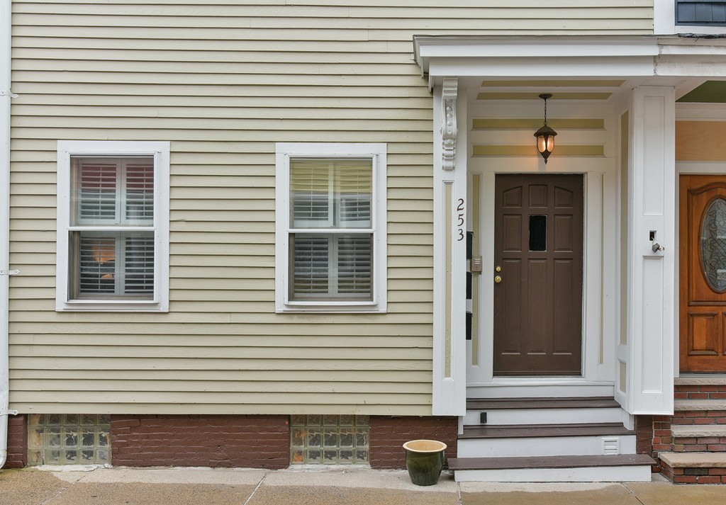 253 Gold Street, Unit 1 Boston, MA 02127 - Photo 17 of 19 a view of a entryway of the house