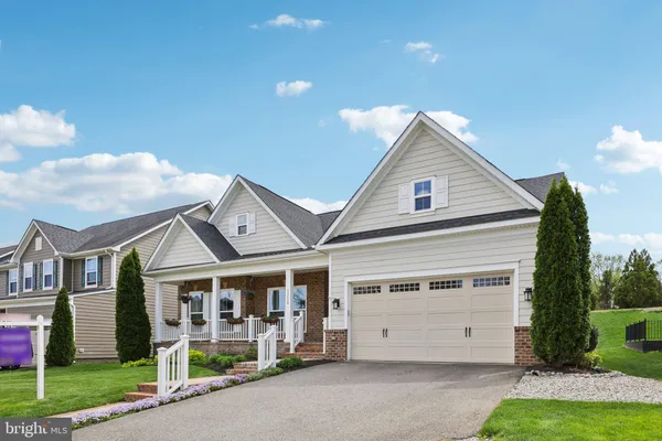 $835,000 | 17518 Spring Cress Drive, Dumfries, VA 22026