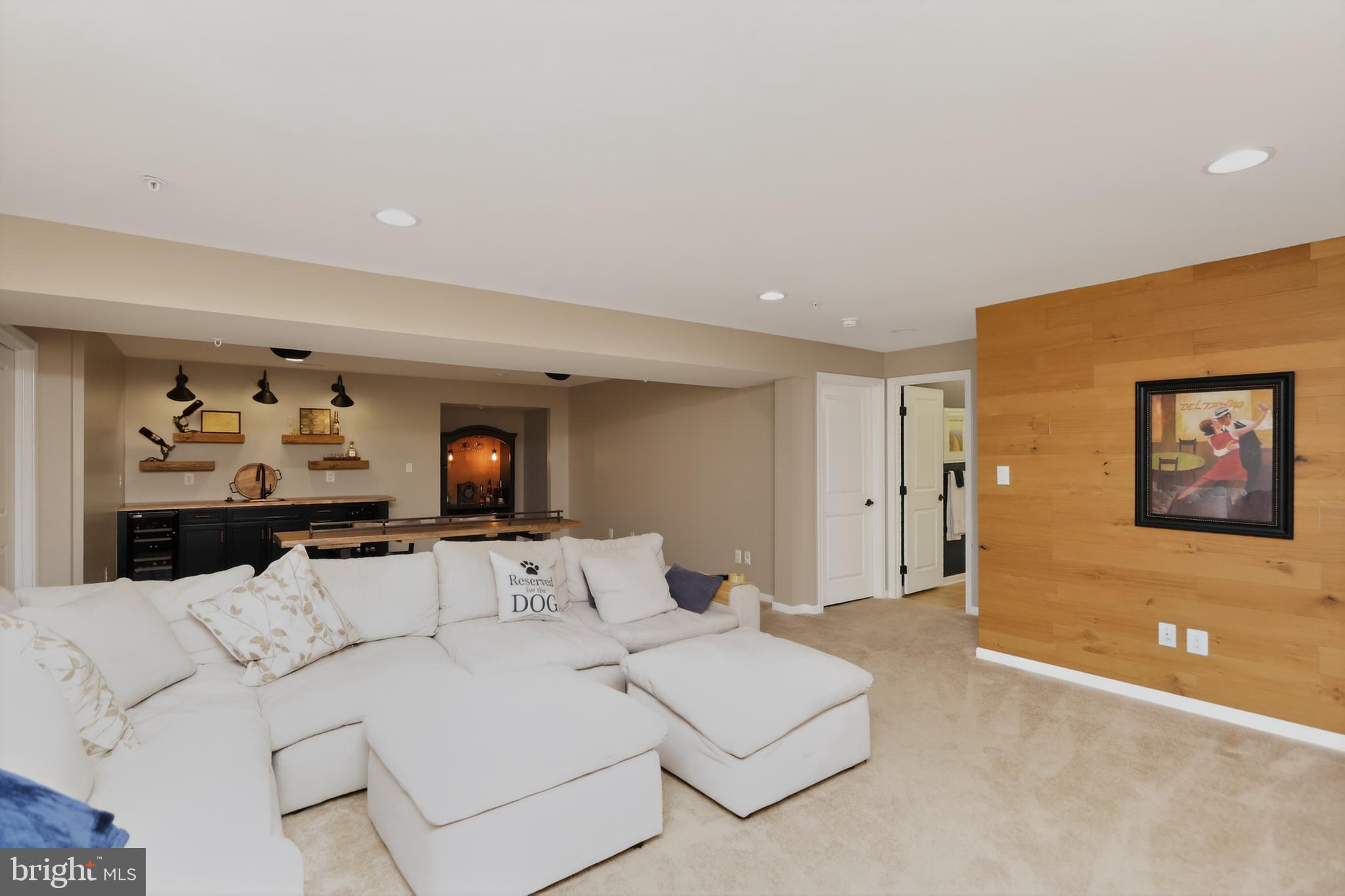 17518 Spring Cress Drive Dumfries, VA 22026 - Photo 43 of 89 a living room with furniture and painting on the wall