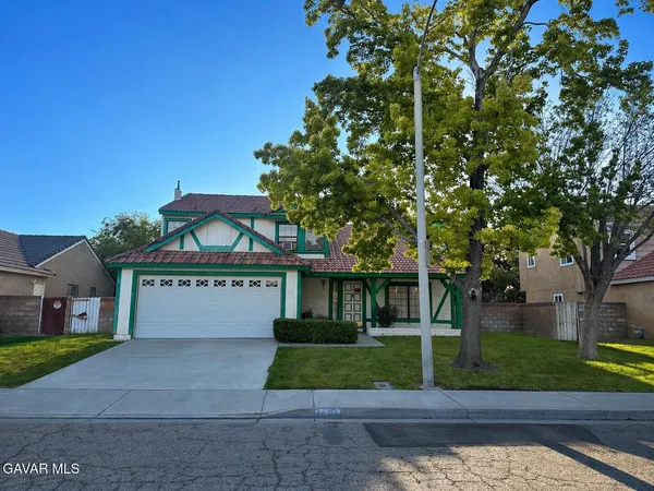 $379,000 | 44615 Grove Lane, Lancaster, CA 93534