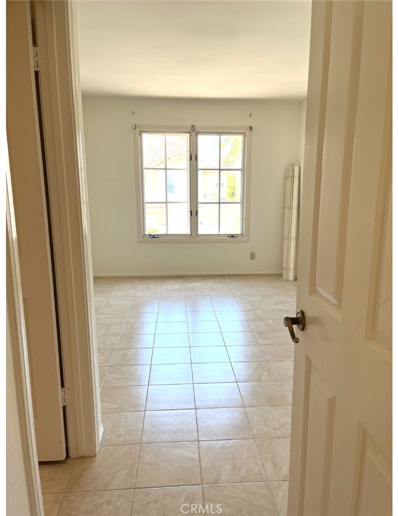 23 San Raphael Dana Point, CA 92629 - Photo 18 of 24 a bathroom with a shower