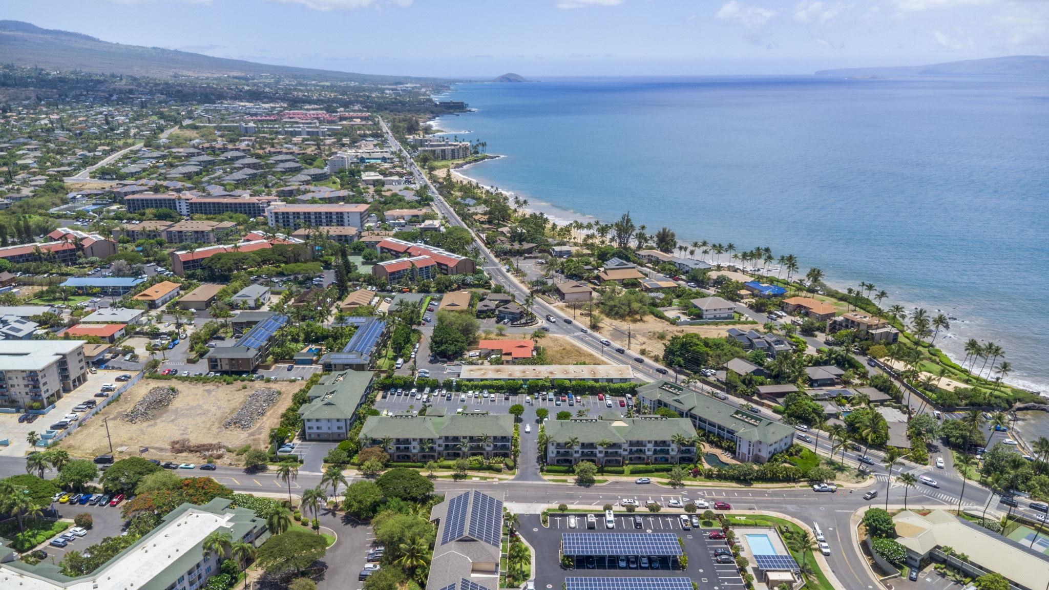 44 Kanani Road, Unit 2202 Kihei, HI 96753 - Photo 5 of 42 a view of a city