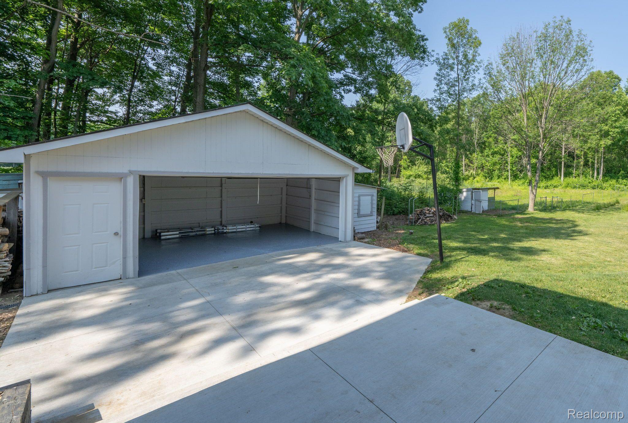 5578 Rochester Road Dryden, MI 48428 - Photo 32 of 72 Gallery Image 32