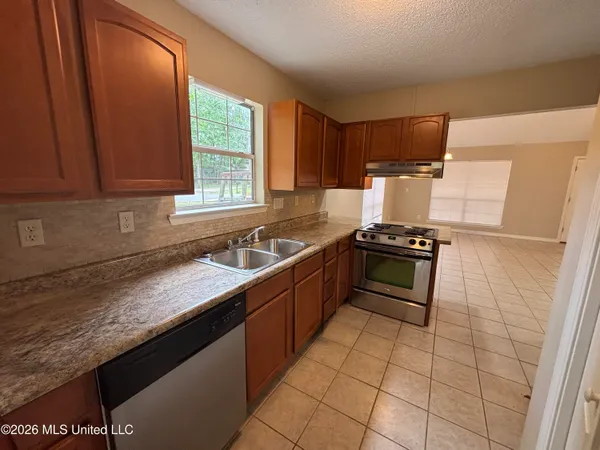 $1,450 | 3404 Marlin Cove, Gautier, MS 39553