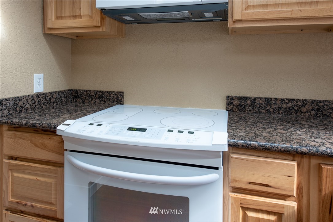 220 154th Place Southeast Bothell, WA 98012 - Photo 9 of 25 a utility room with dryer and washer