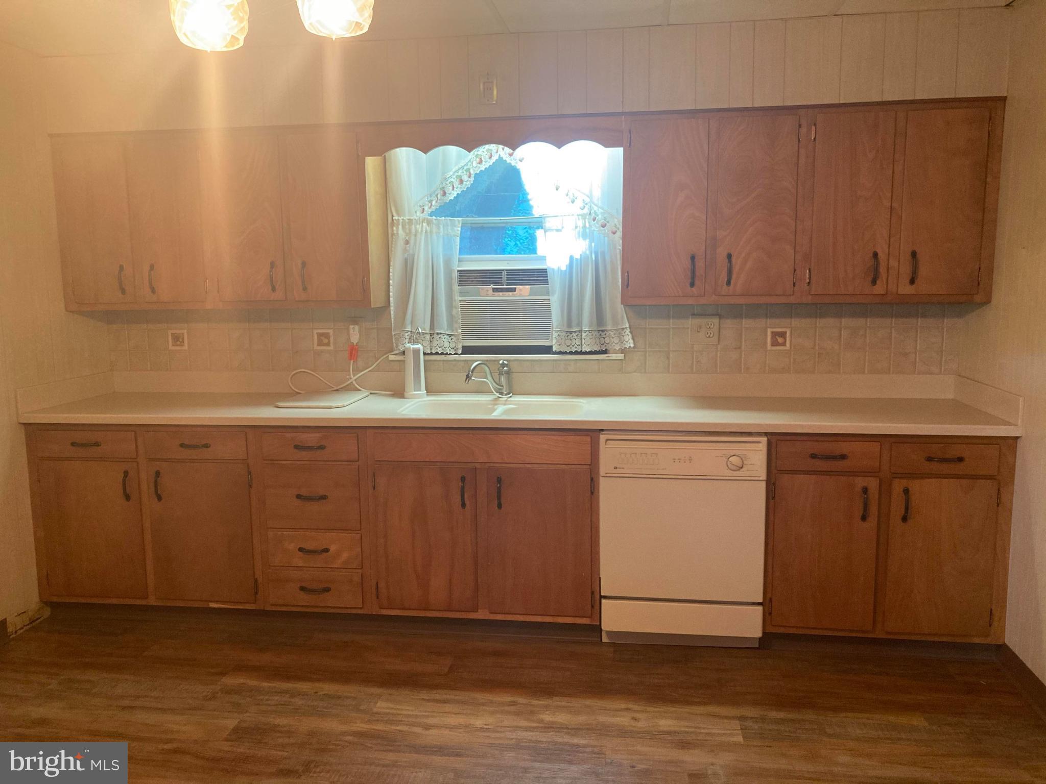 178 Johnsons Mill Road Berkeley Springs, WV 25411 - Photo 10 of 43 Gallery Image 10