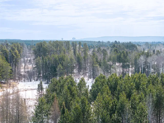 $240,000 | 8308 Highway 21 North, Babbitt, MN 55706