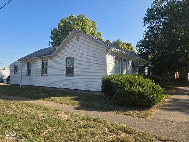$104,900 | 216 West High Street, Rockville, IN 47872