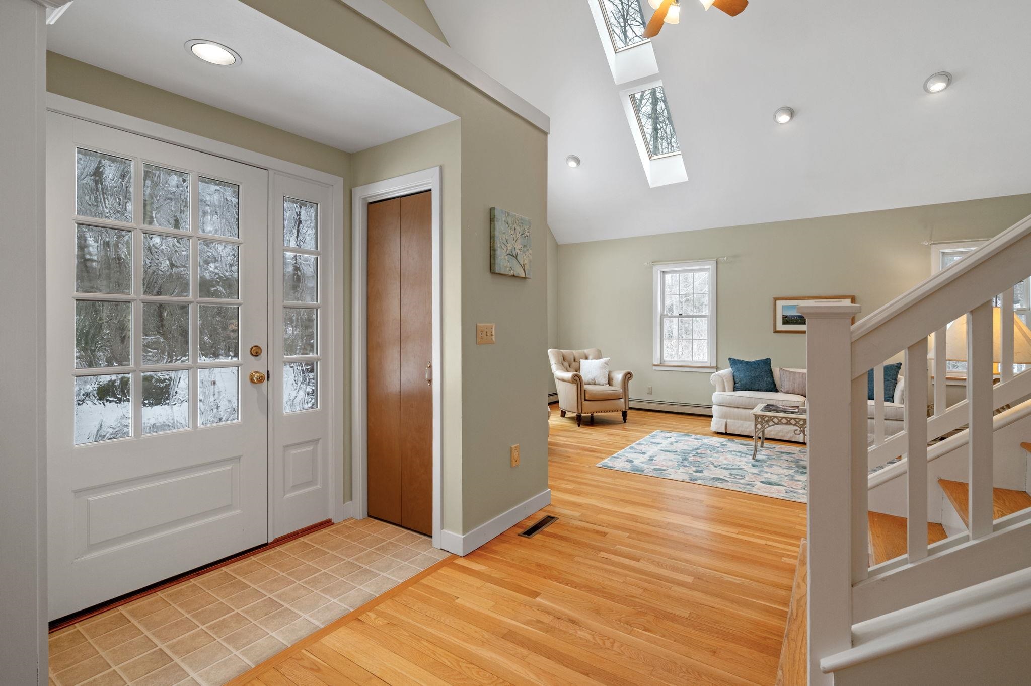 4 Heritage Way Exeter, NH 03833 - Photo 2 of 41 Gallery Image 2