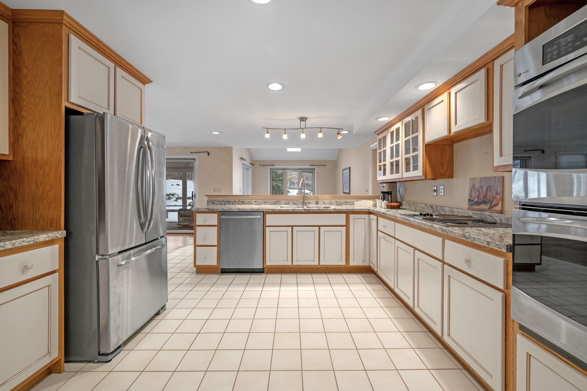 4 Heritage Way Exeter, NH 03833 - Photo 8 of 41 Gallery Image 8