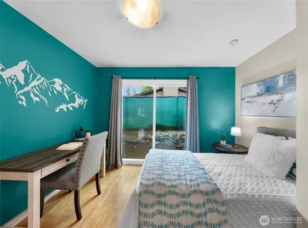 $425,000 | 4050 West Lake Sammamish Parkway Northeast, Unit 2, Redmond, WA 98052