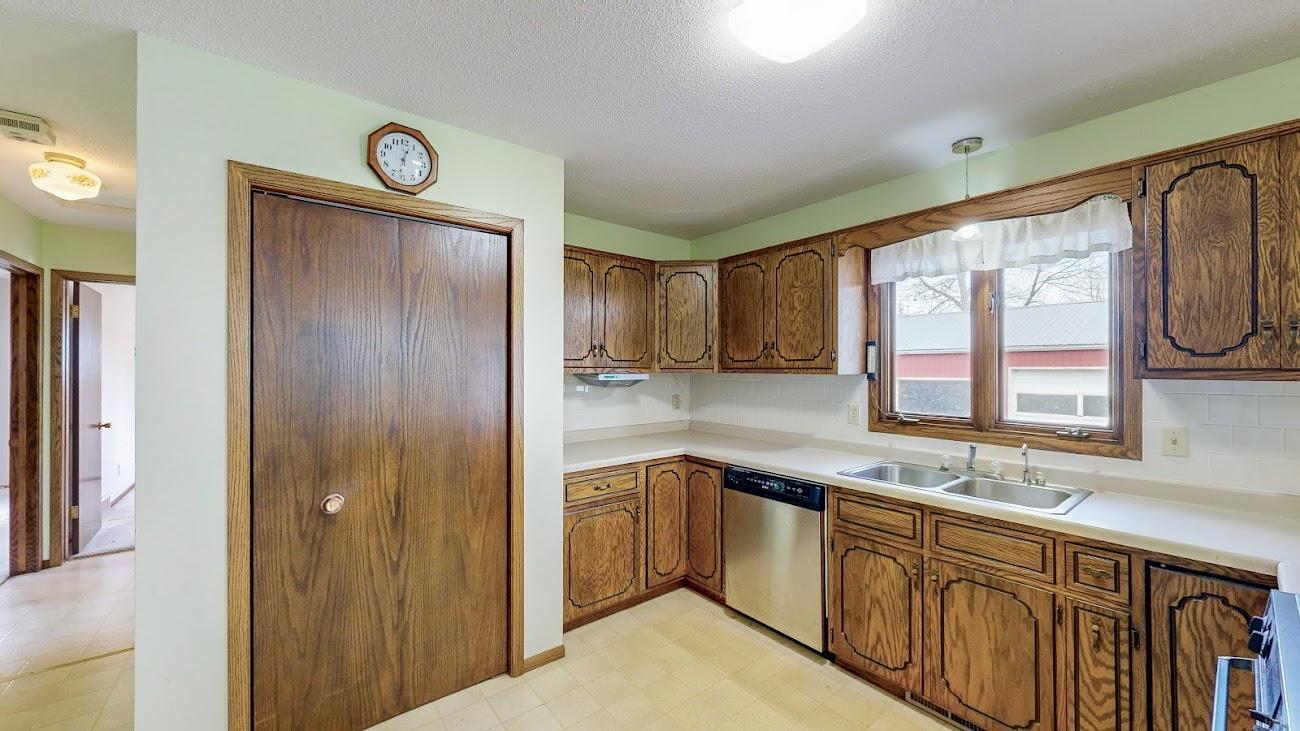 28186 Little Floyd Lake Road Detroit Lakes, MN 56501 - Photo 10 of 28