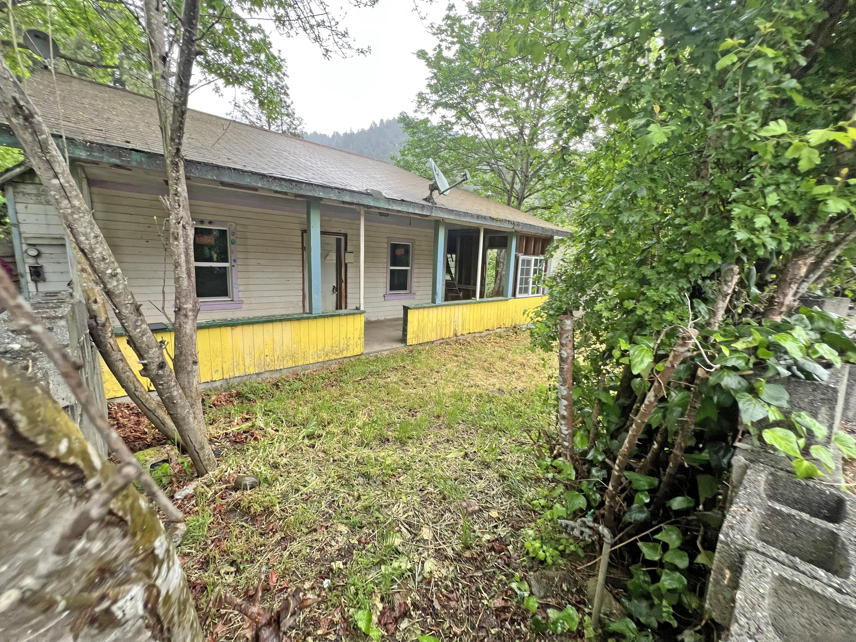 443 Newton Road Weott, CA 95571 - Photo 8 of 28 Gallery Image 8