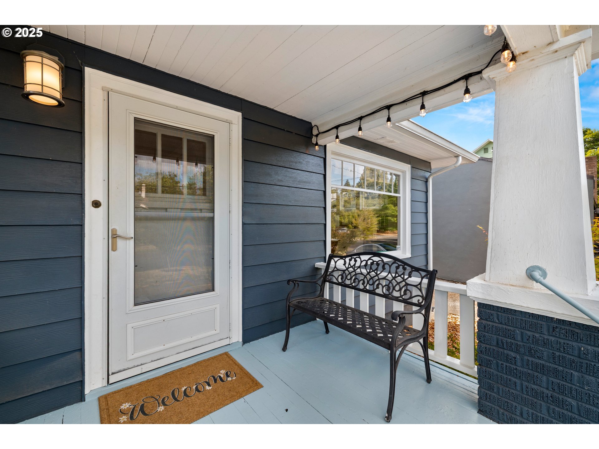 3728 Northeast 17th Avenue Portland, OR 97212 - Photo 4 of 6 a view of outdoor space deck and living room