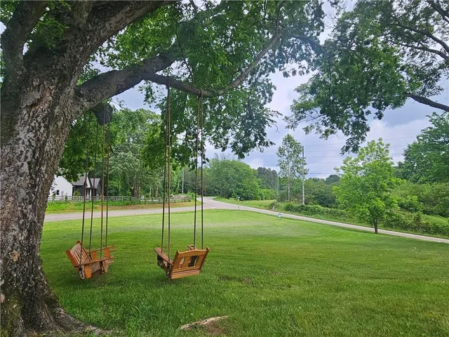 $495,000 | 9351 Henderson Mountain Road, Fairmount, GA 30139