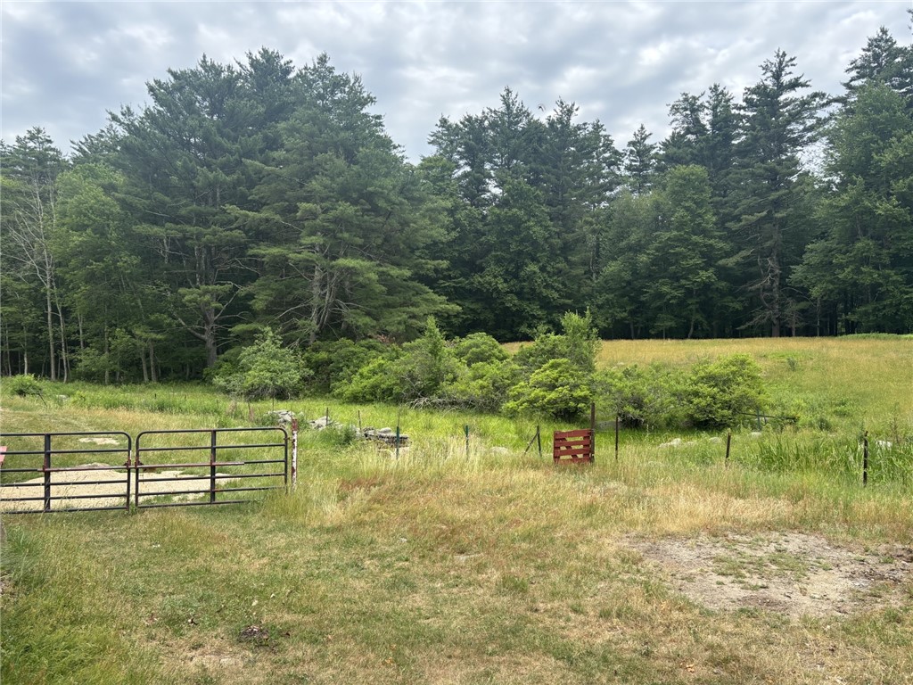 152 Grange Road North Smithfield, RI 02896 - Photo 5 of 9 Gallery Image 5