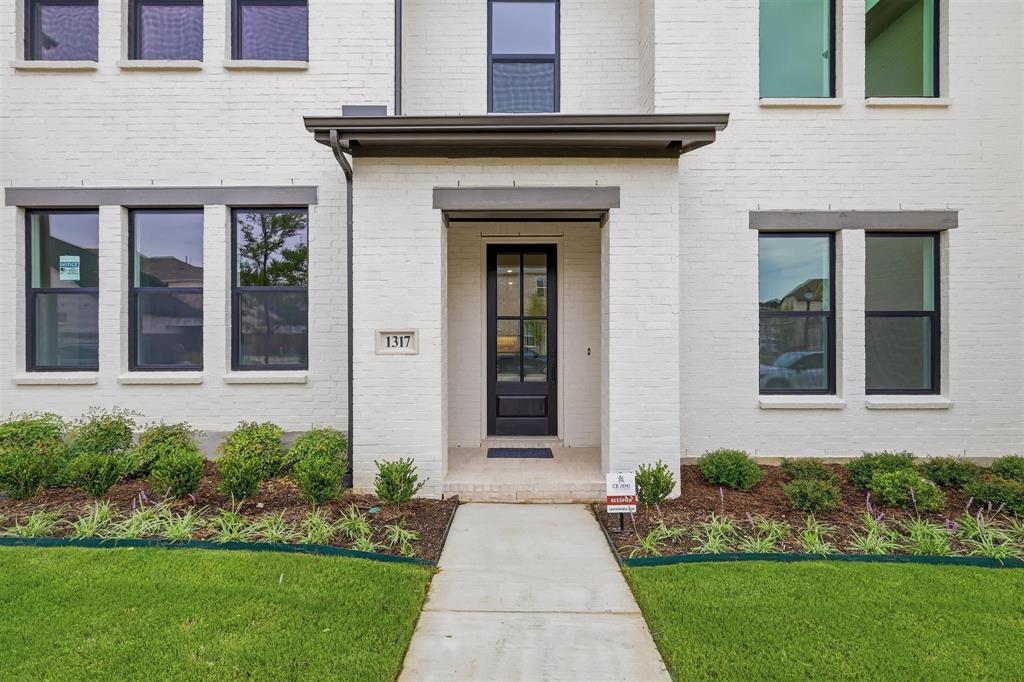 1317 Rooted Road Frisco, TX 75033 - Photo 2 of 34