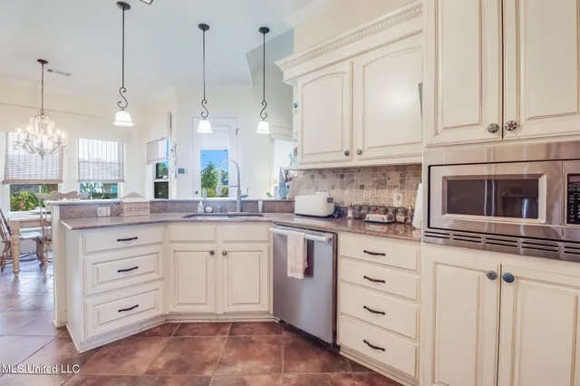 $319,900 | 26 Scenic Meadow Drive, Carriere, MS 39426