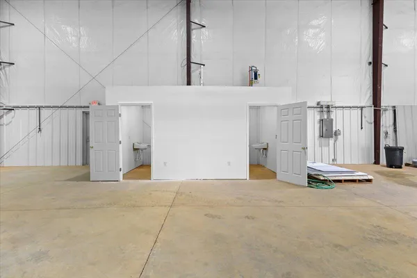 $2,500 | 2586 Tuck Road, Unit 3, Moneta, VA 24121