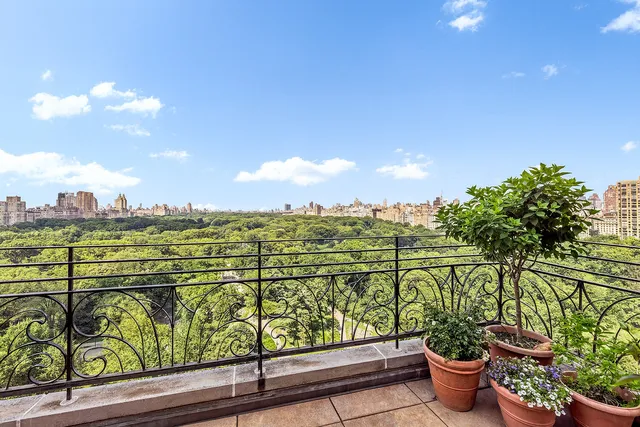 a picture of a bathroom with a sink and mirror