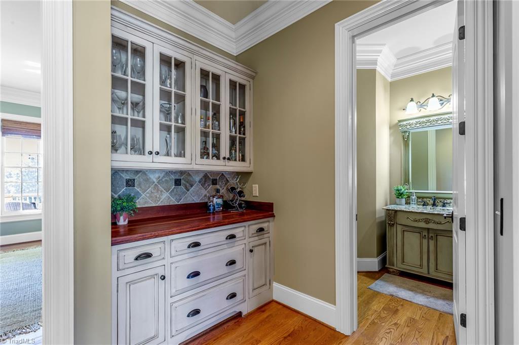 8401 Linville Oaks Drive Oak Ridge, NC 27310 - Photo 12 of 38