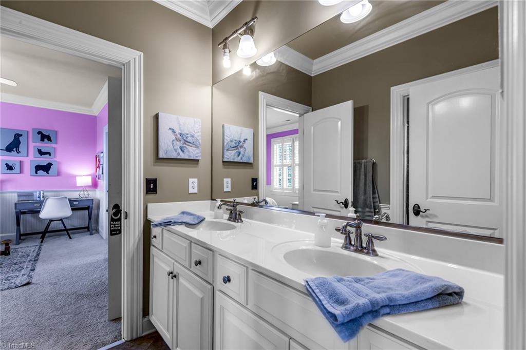 8401 Linville Oaks Drive Oak Ridge, NC 27310 - Photo 23 of 38