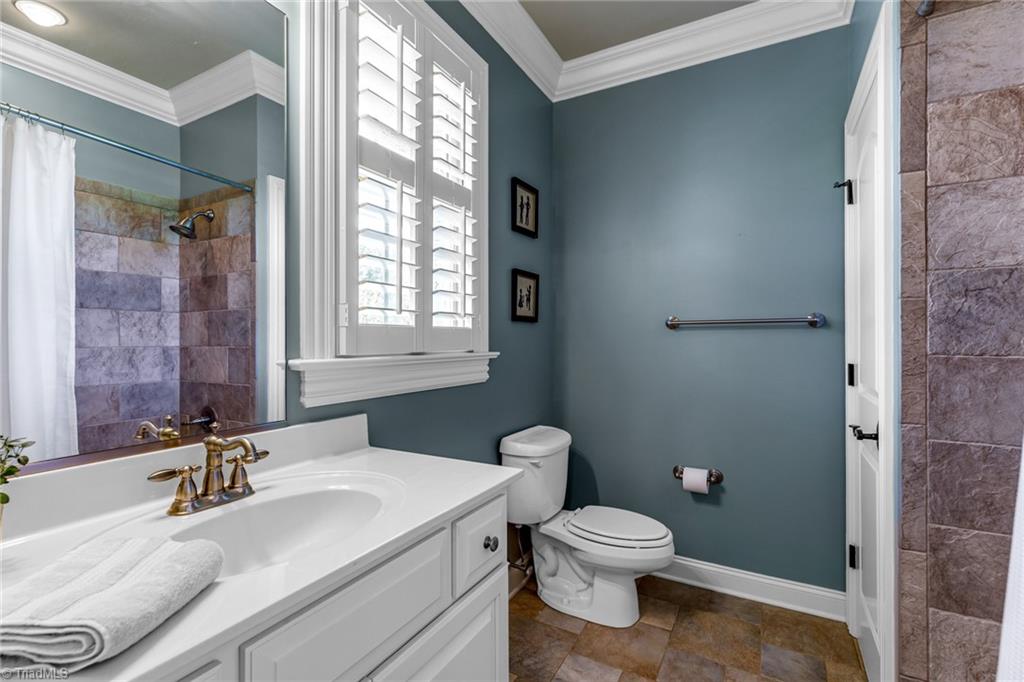 8401 Linville Oaks Drive Oak Ridge, NC 27310 - Photo 26 of 38