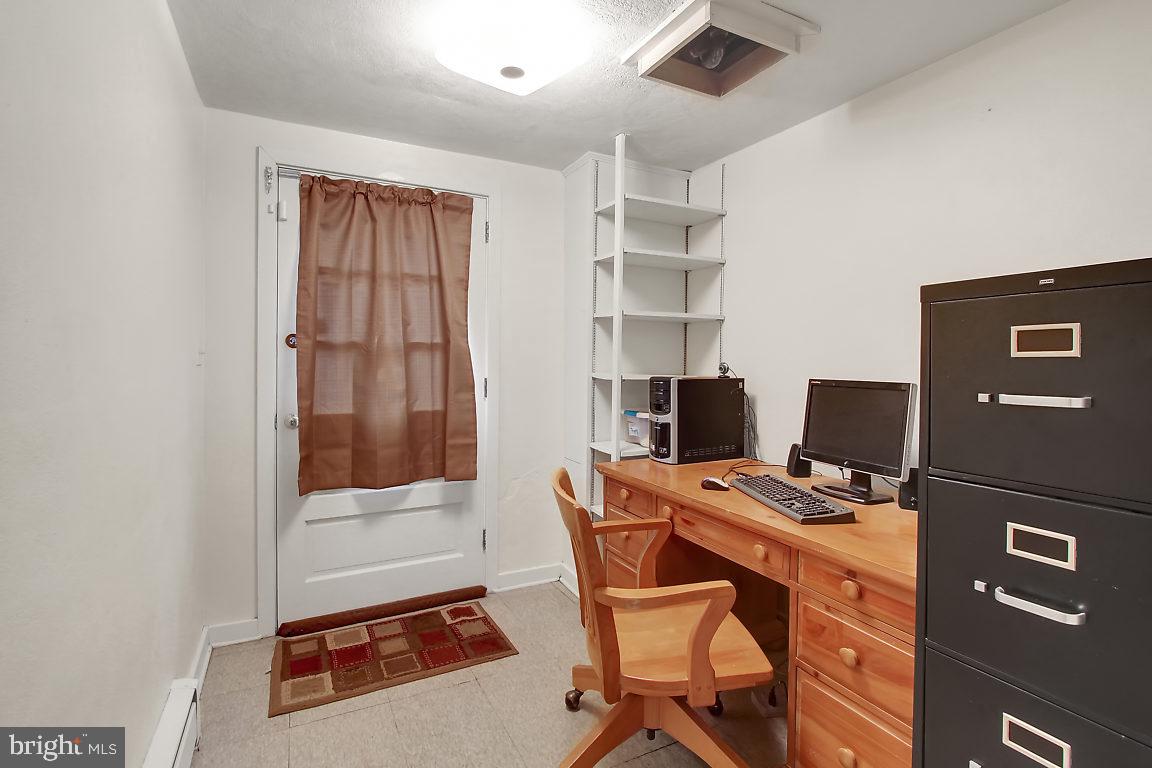 427 Parkside Road Camp Hill, PA 17011 - Photo 19 of 25 Office