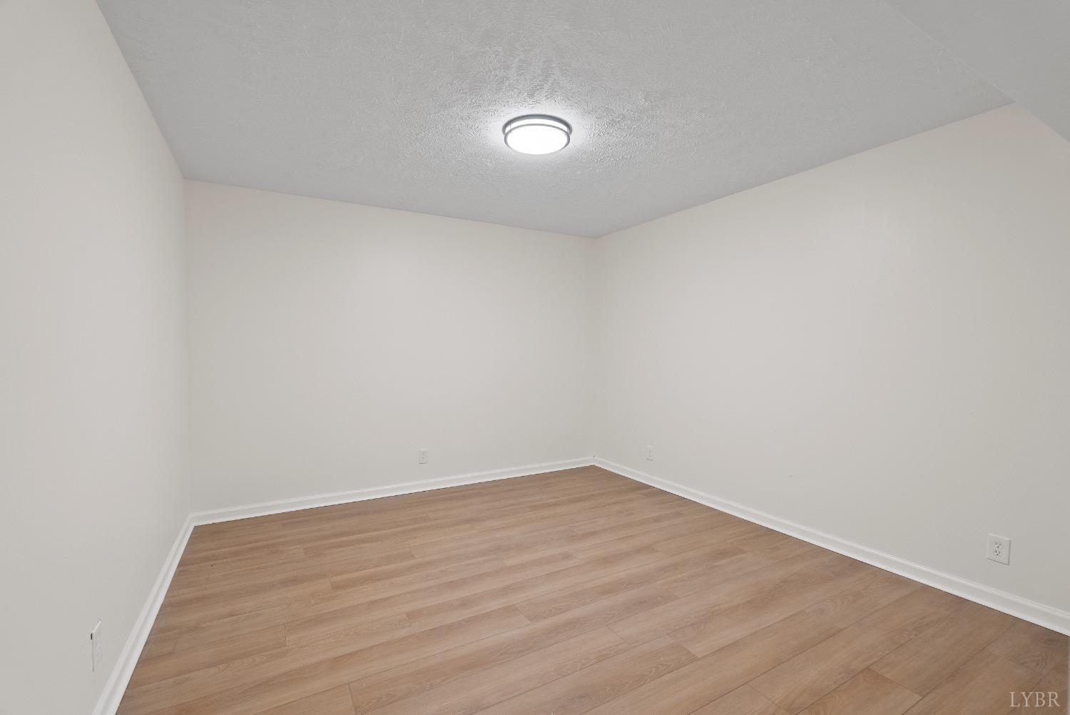 9108 Wheelers Spring Road Appomattox, VA 24522 - Photo 23 of 50 a view of an empty room