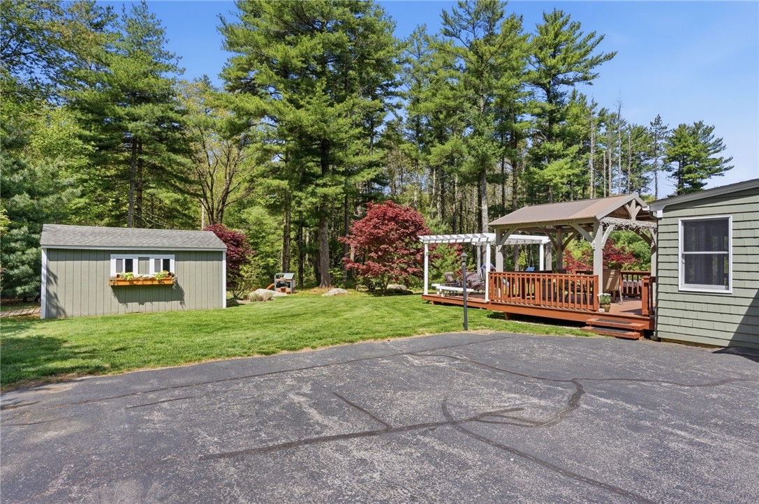712 E Road Scituate, RI 02857 - Photo 6 of 50