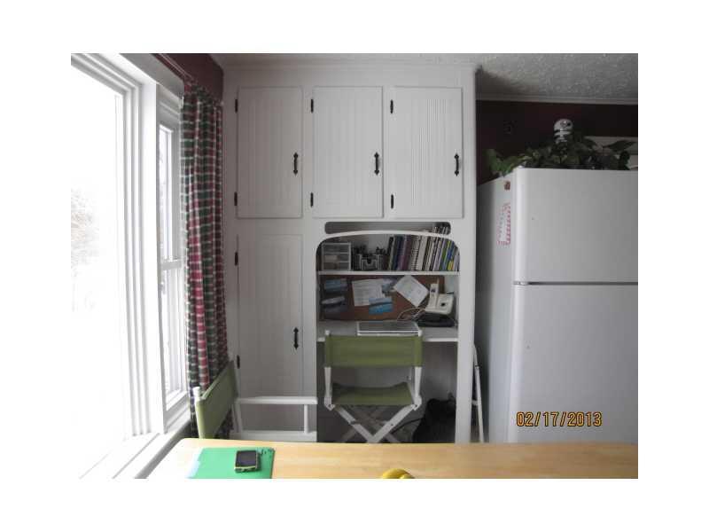527 River Road Cushing, ME 04563 - Photo 8 of 35 Kitchen.