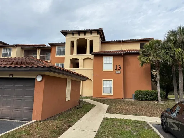 $1,350 | 5506 Metrowest Boulevard, Unit 211, Orlando, FL 32811