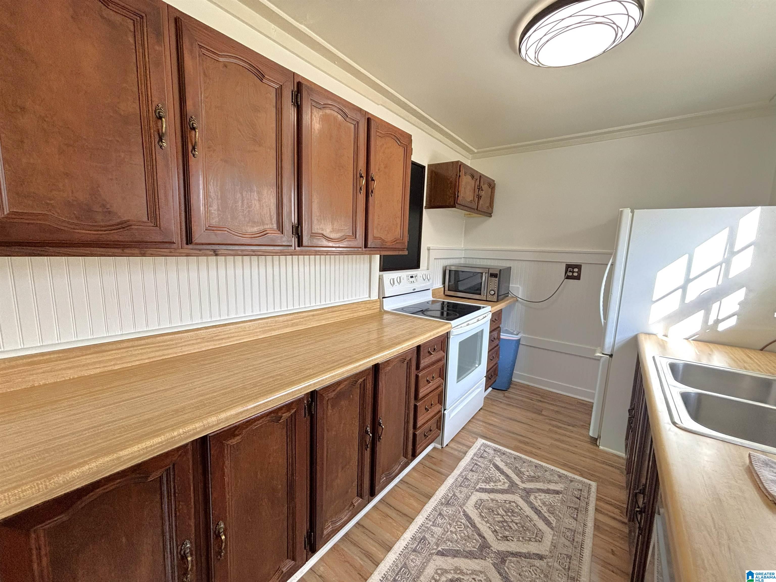 930 Isbell Road Odenville, AL 35120 - Photo 9 of 40