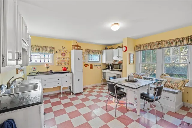 $135,000 | 15 Delevan Street, Auburn, NY 13021