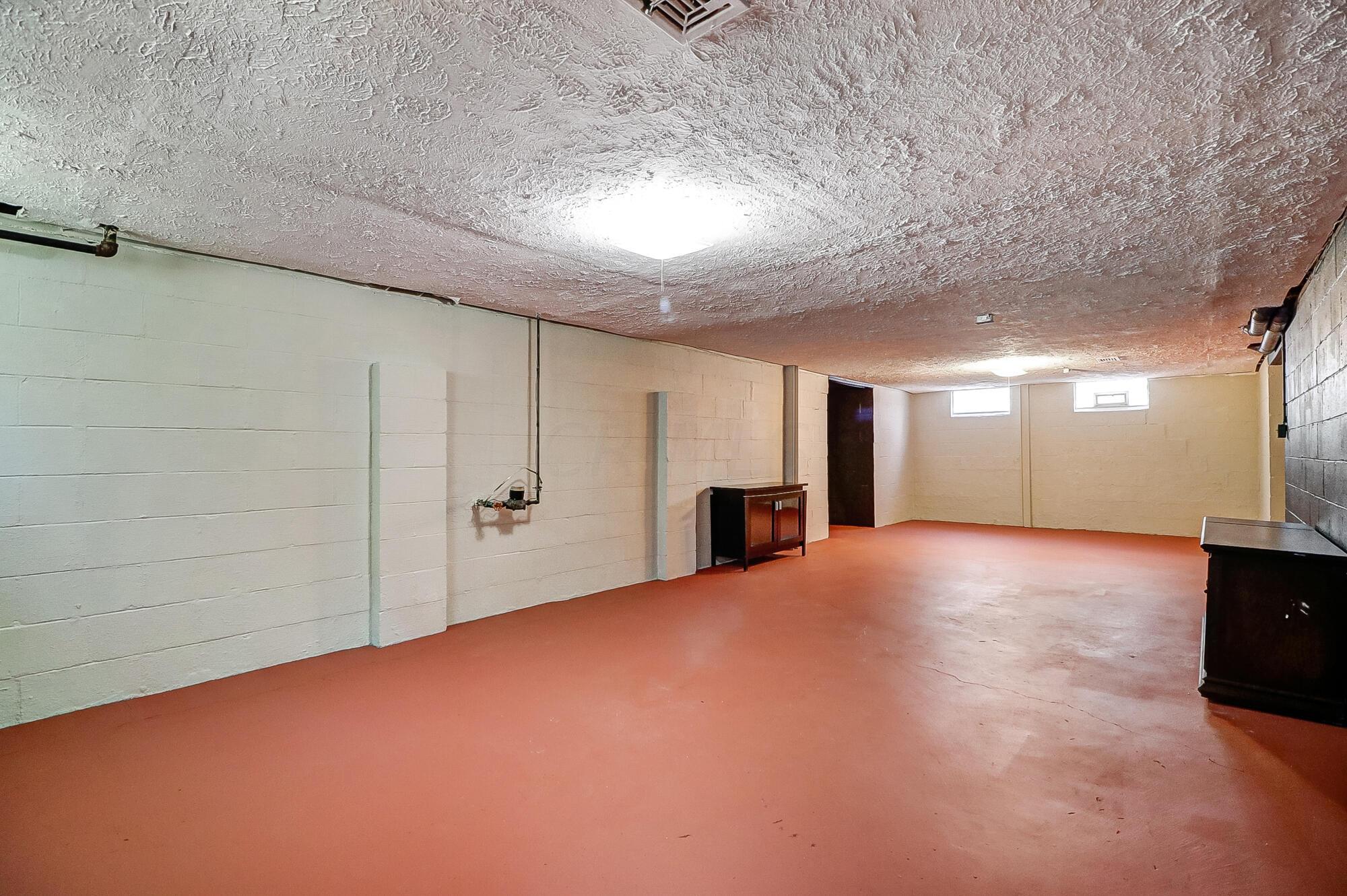 2939 Templeton Road Columbus, OH 43209 - Photo 32 of 33 Full Basement