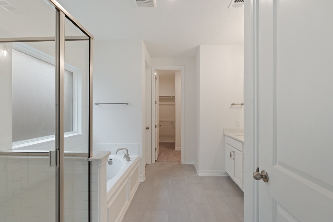 626 Beauty Berry Rosenberg, TX 77471 - Photo 9 of 21 Sample product photo. Actual exterior and interior selections may vary by homesite. Photo may be virtually staged