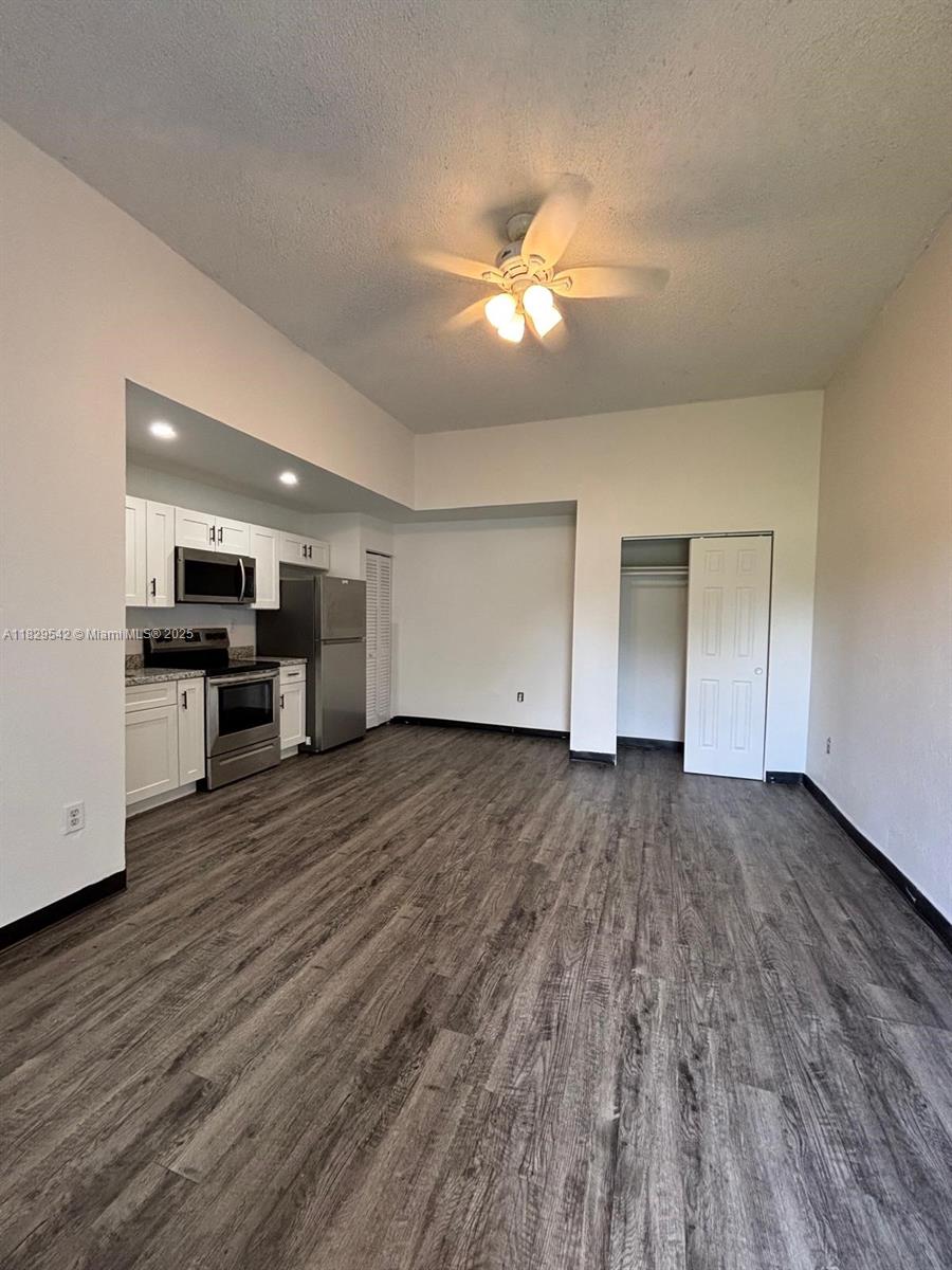 467 Northwest 8th Street, Unit 1 Miami, FL 33136 - Photo 4 of 23