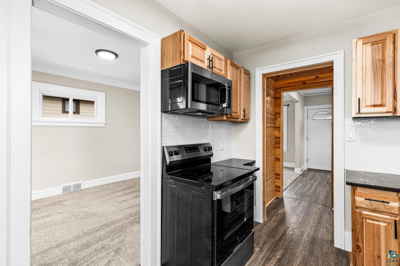 3916 West 4th Street Duluth, MN 55807 - Photo 14 of 38