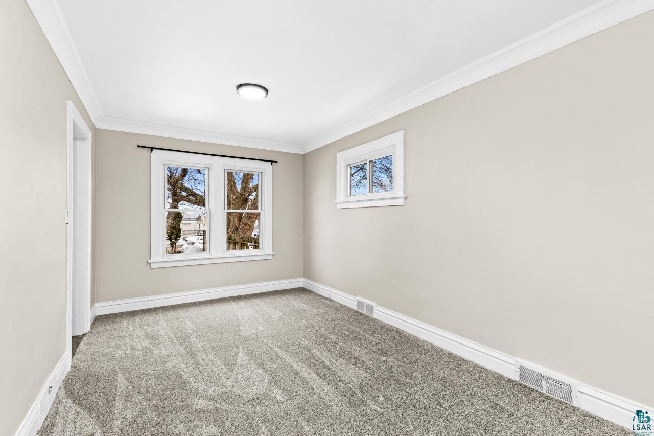 3916 West 4th Street Duluth, MN 55807 - Photo 35 of 38